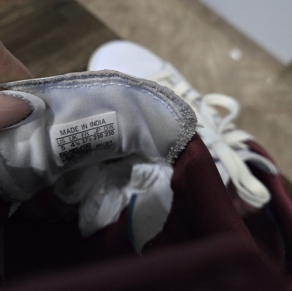 Adidas Stan Smith Chenille Pack Shadow Red Sneakers - Picture 11 of 14